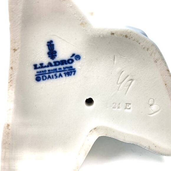 Protective Big Brother with Candle Night Watchman Vintage Lladro Salvador Furio - Picture 9 of 10